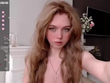 girl small_blondee image #1886546