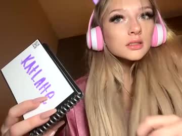 girl katlatte image #5797262