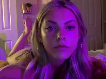 girl charlitbaker image #4812178