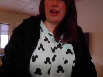 girl anniegetyourgun image #919476