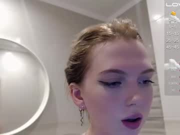 girl small_blondee image #2200620