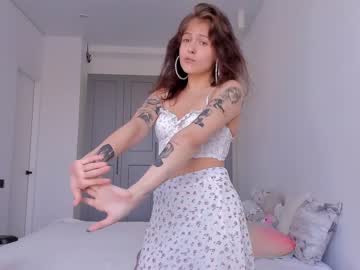 girl adriana_hill image #2080159