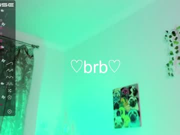 girl small_blondee image #3920566