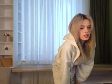 girl catecrago image #7013155