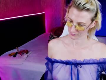 girl eva__blonde image #2102947