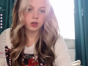 girl small_blondee image #5232014