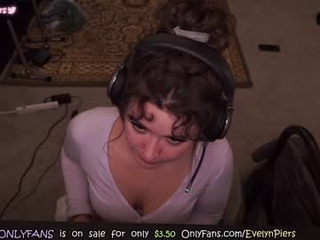girl evelynpiers image #4341157