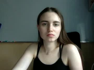 girl adriana_dreams image #2130975
