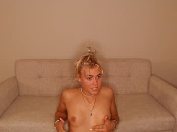 girl susyjo image #1640305