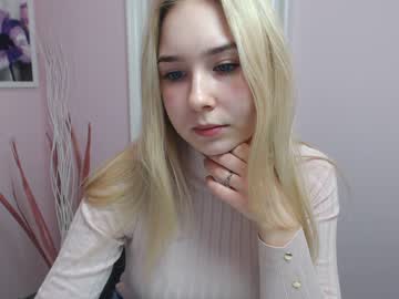 girl lila_page image #1090256