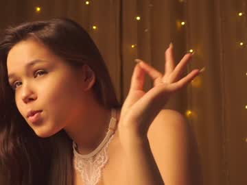 girl helenmoors image #4196926