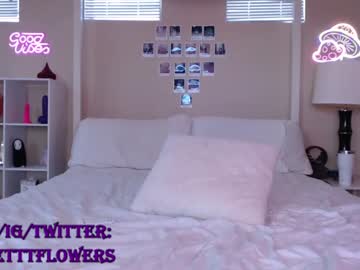 girl violetttflowers image #2018653