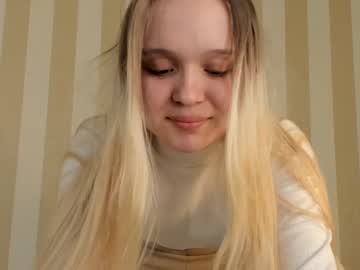 girl julydean image #4322157