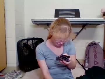 girl blonde_katie image #5789441