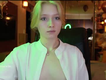 girl bestblondiiecb image #3709703