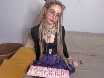 girl anabelmoons image #7024494
