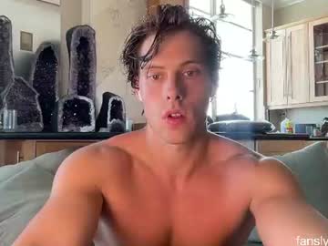 man alex_islive image #1862