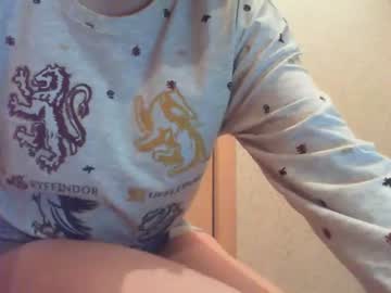 kyliesweetyy sex webcam