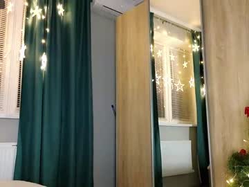 girl small_blondee image #5889230