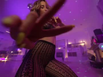 girl hannahjames710 image #4293679