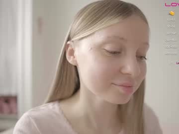 girl pureangeldolores image #5993428