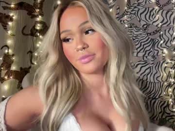 girl ari_02 image #5676056