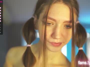 girl angels_kiss image #3183687