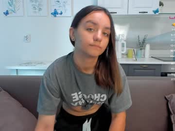 girl karalyons image #4835349