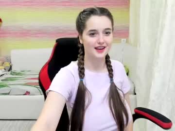 girl emmika_ image #1421902