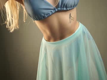 girl cuteelsa_ image #4821295