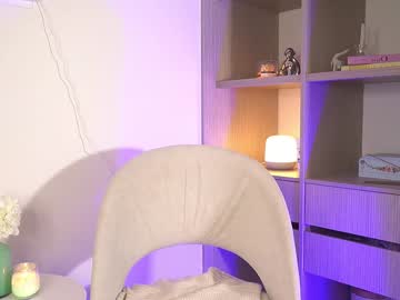 girl veroniqe_lounge image #5020547
