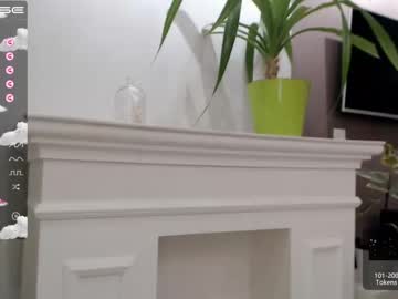 girl small_blondee image #2091702