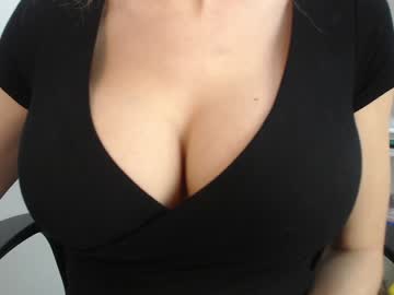girl eat_mee_out image #1592199