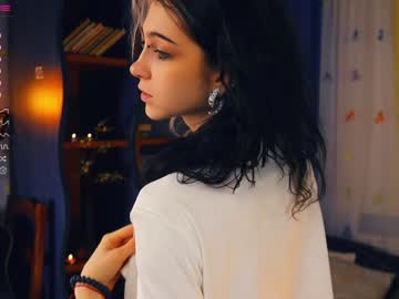 girl deliaderrick image #6873744