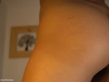 girl itsyaraa image #5452017