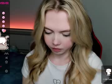 girl small_blondee image #3694467