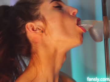 girl angels_kiss image #1675459
