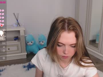 girl small_blondee image #3037036