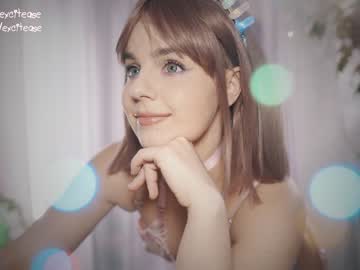 girl excitease image #5580517