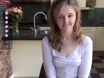 girl lucydelovely image #3965679