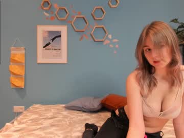 girl annstee image #1240511