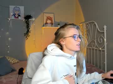 girl linellali image #2475019