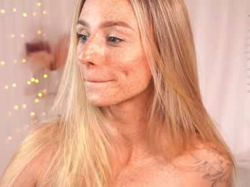 girl artease image #5756515