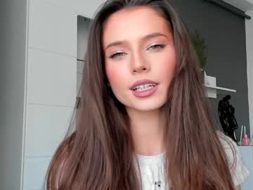 girl isia_slay image #3286458