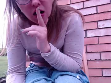 girl juicy_peach88 image #2009050