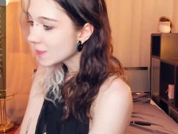 girl deliaderrick image #6312504