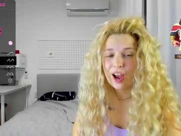 girl mila_martella2004 image #5176685