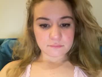 girl internet_famous image #1907792