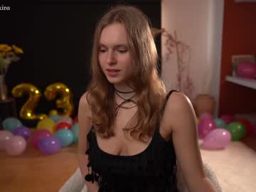 girl chillwithkira image #3509456