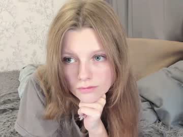 girl alainaestrada image #5496815